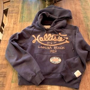 Navy Blue Vintage Hollister sweatshirt size small.